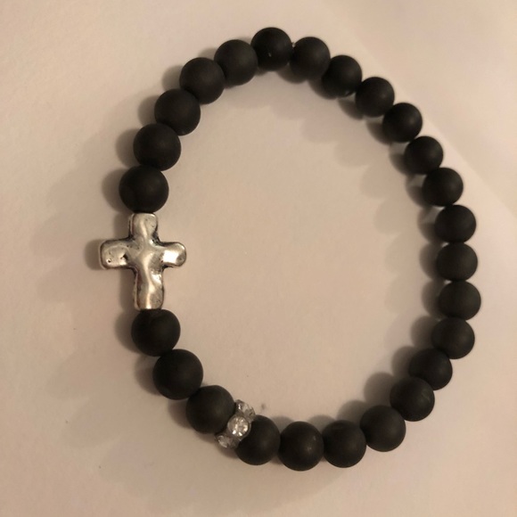 Swarovski Jewelry - Cute little handmade bracelet black silver